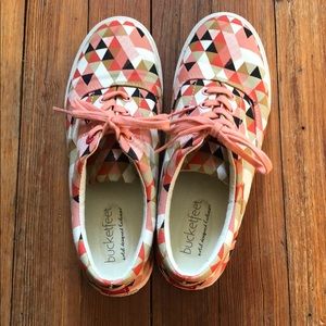 Bucket feet orange pattern sneakers